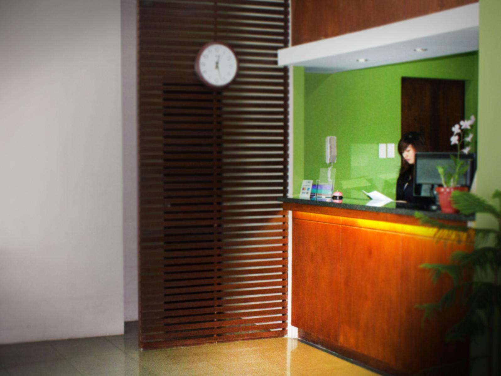 Vive Hotel Makati City Екстер'єр фото