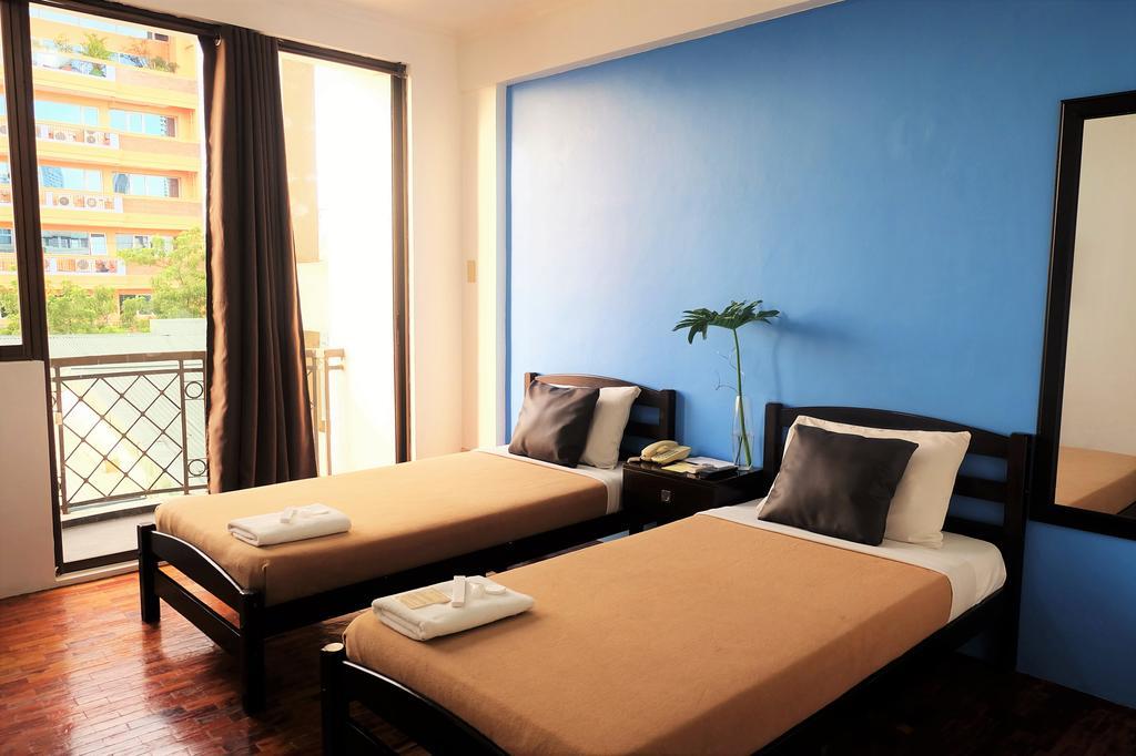Vive Hotel Makati City Екстер'єр фото