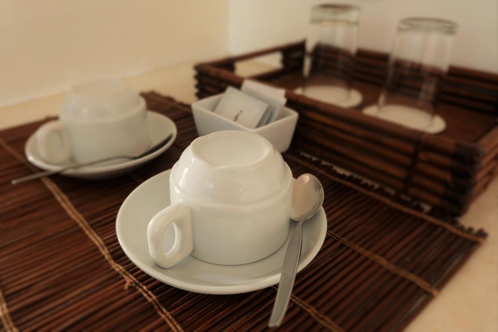 Vive Hotel Makati City Екстер'єр фото