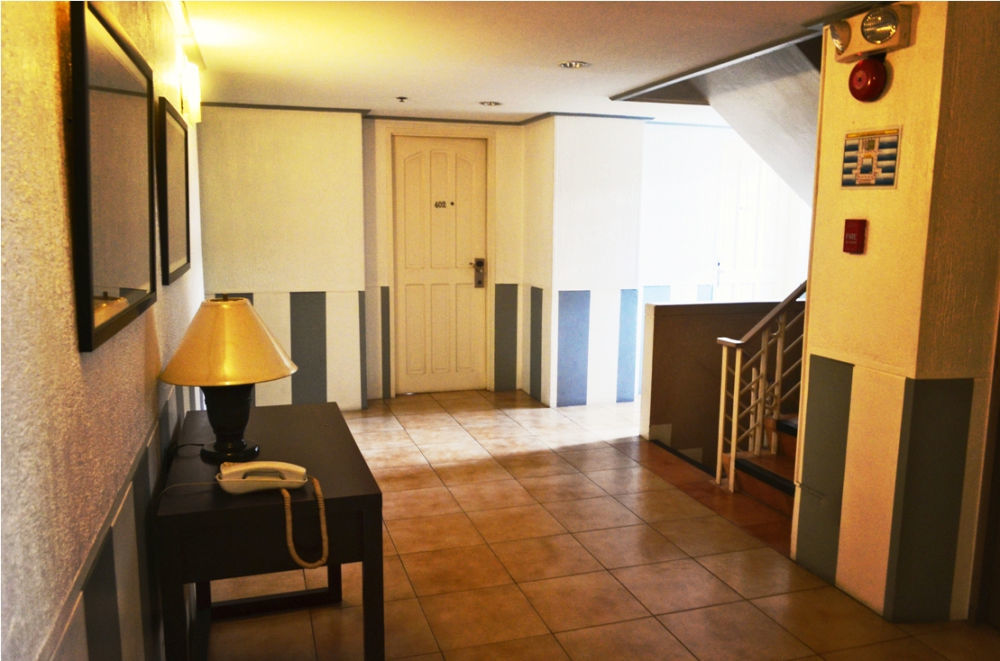 Vive Hotel Makati City Екстер'єр фото