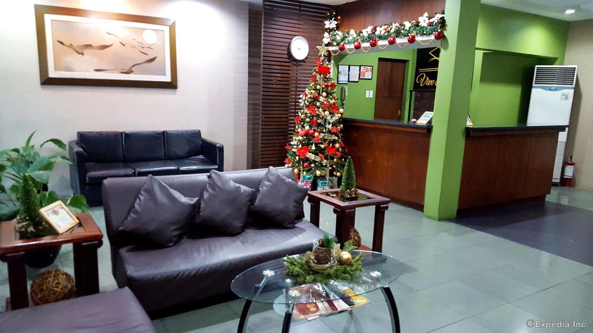 Vive Hotel Makati City Екстер'єр фото
