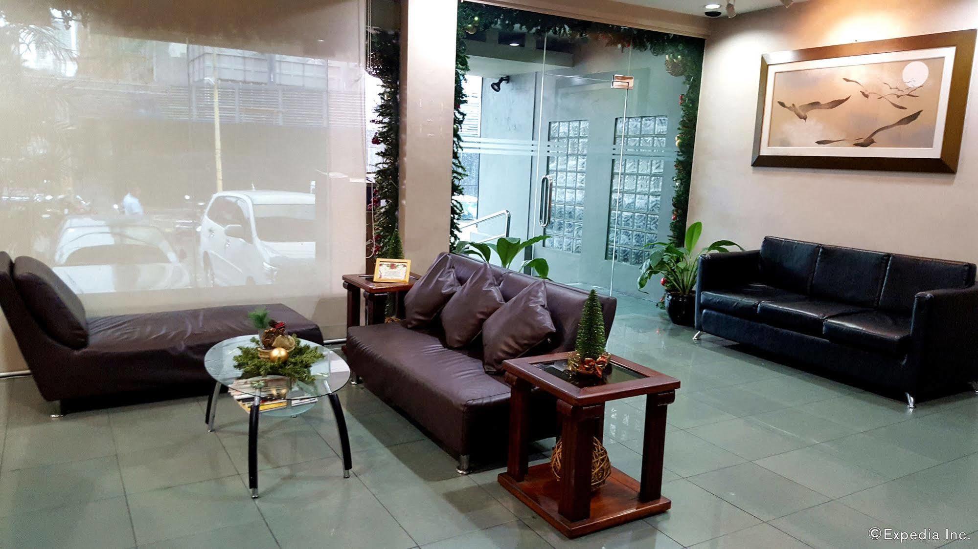 Vive Hotel Makati City Екстер'єр фото